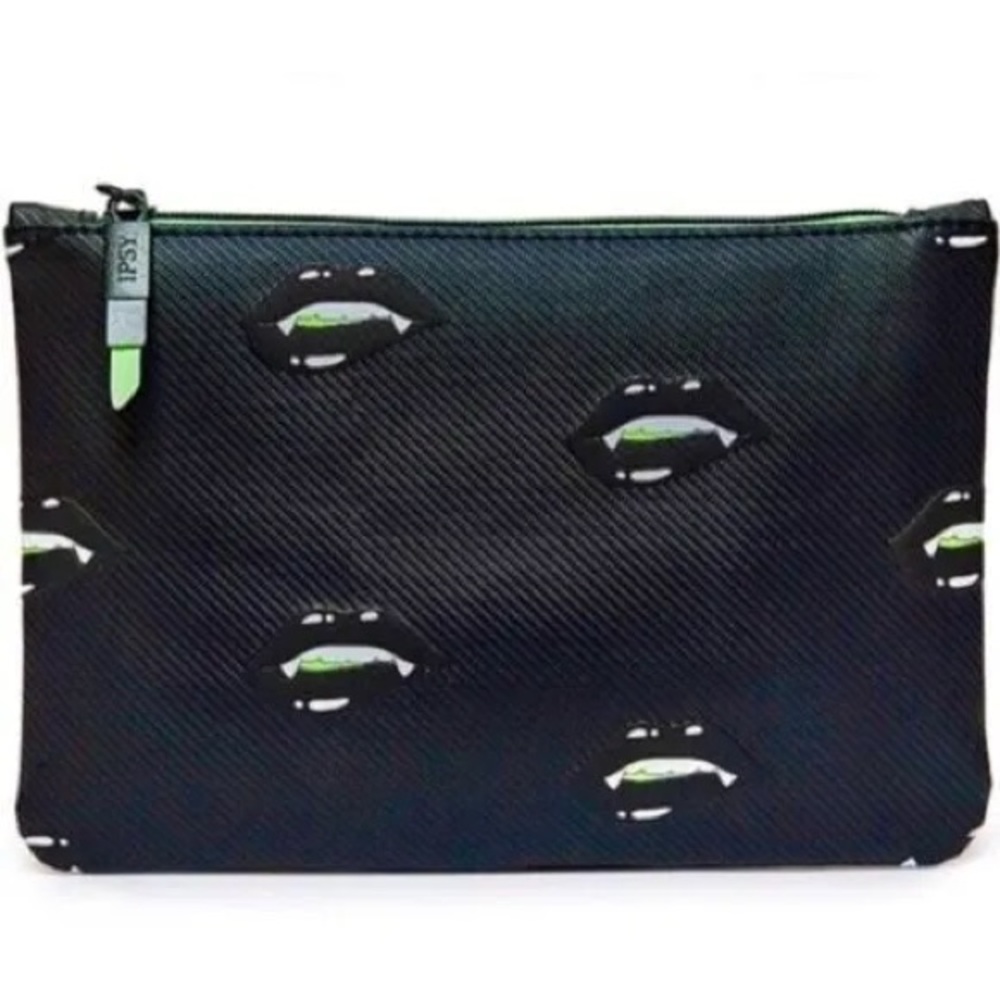 5/$25❣️🎃Ipsy October 2021 Halloween 🦇 Makeup Bag-Vampire Fangs! RARE